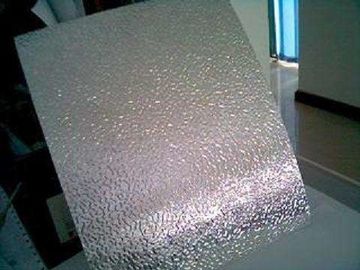China placa do verificador do alumínio de 4mm, placa de alumínio do passo do diamante para tetos/paredes fábrica